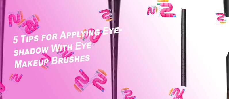 Fluffy eyeshadow brush